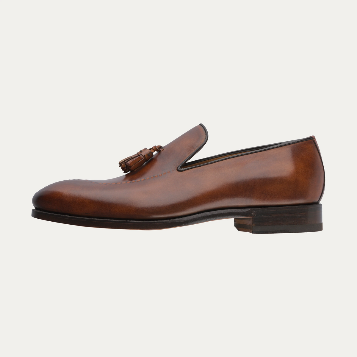 "Magnifico Reverse" Loafer with Tassels in Whisky