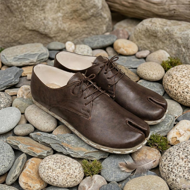 Men's BIZON CRAZY Leather Split-toe Sport Tabi Oxford Shoes – Handmade Barefoot Moccasins