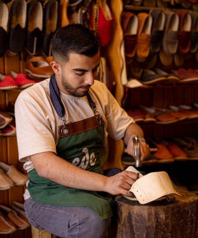 Men Earth Grounding Barefoot Boots, Handmade Leather Moccasin Boot, Buffalo Sole, Wide Toe Box