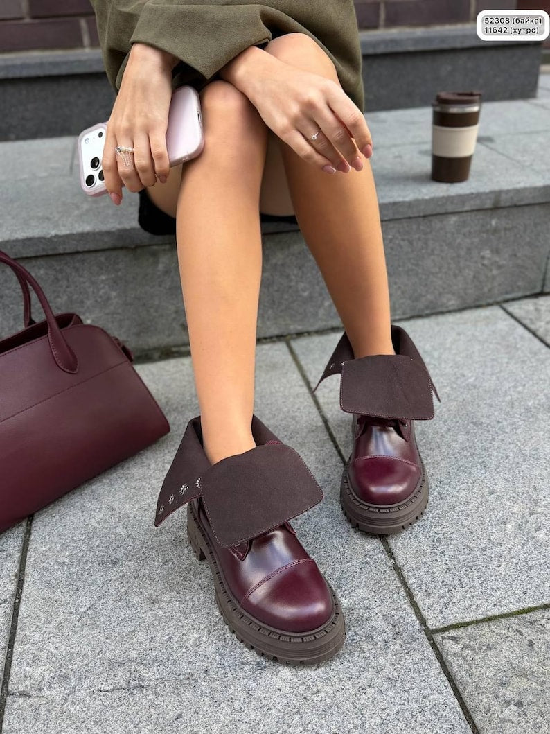Women's lace-up Combat boots, Leather Suede Mid Calf Booties, Fleece Lined lug sole Shoes, Casual Fall Winter Footwear Burgundy color